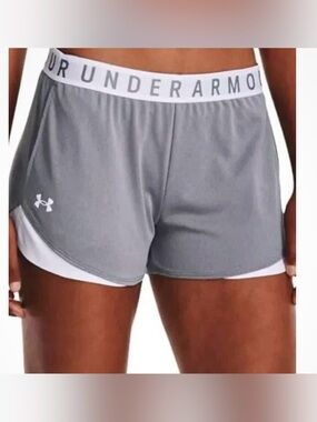 Under Armour Shorts Womens UA
Fly By Training Steel Grey Reflective size M